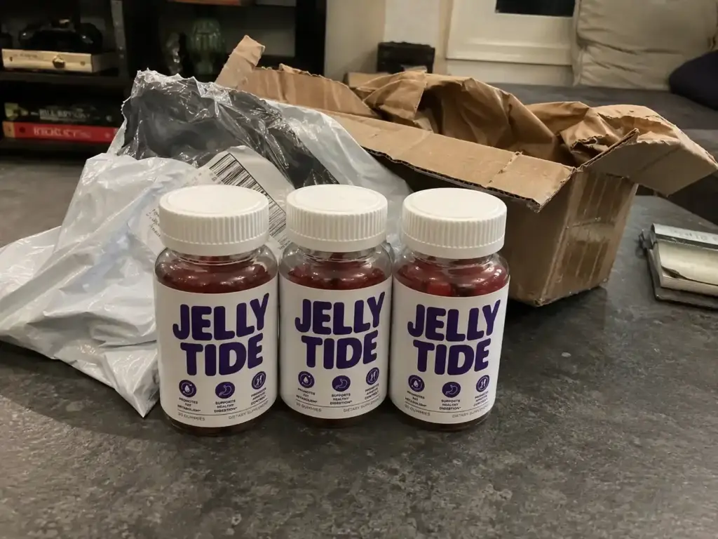 Jelly Tide unboxing with three gummies bottles