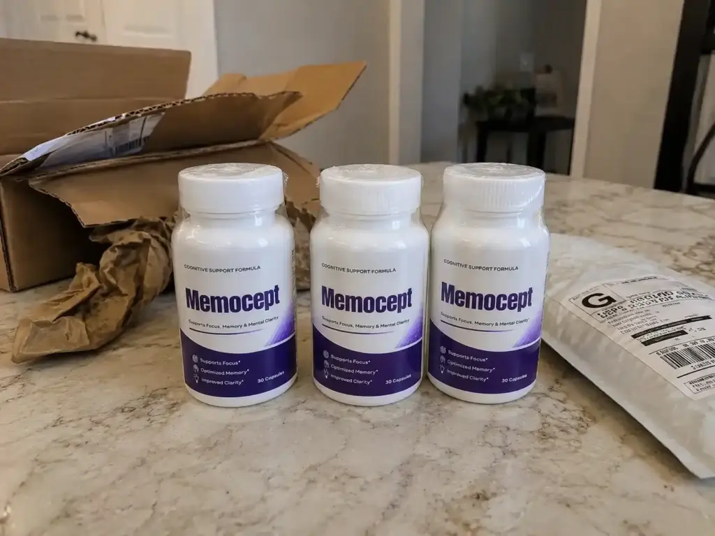 Memocept unboxing with three supplement bottles