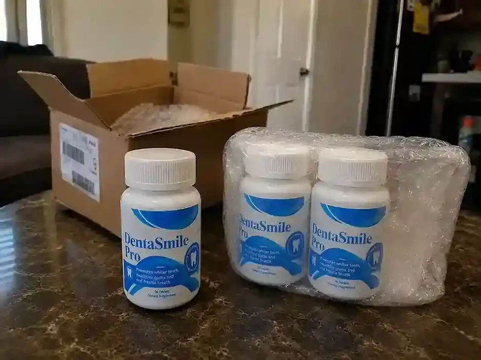 DentaSmile Pro bottles and packaging