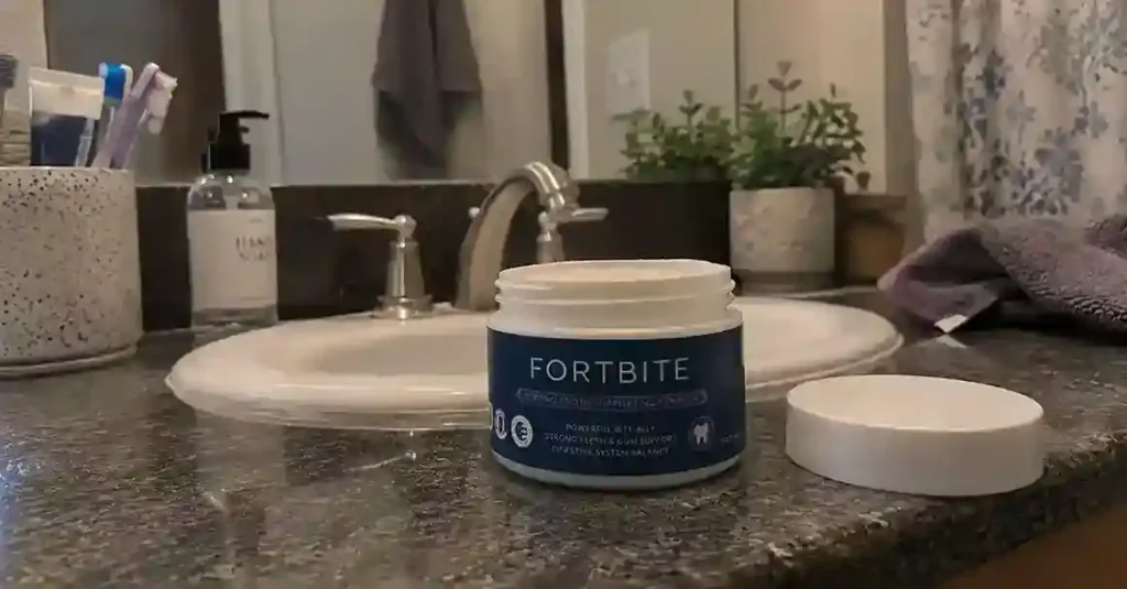 the FortBite powder jar