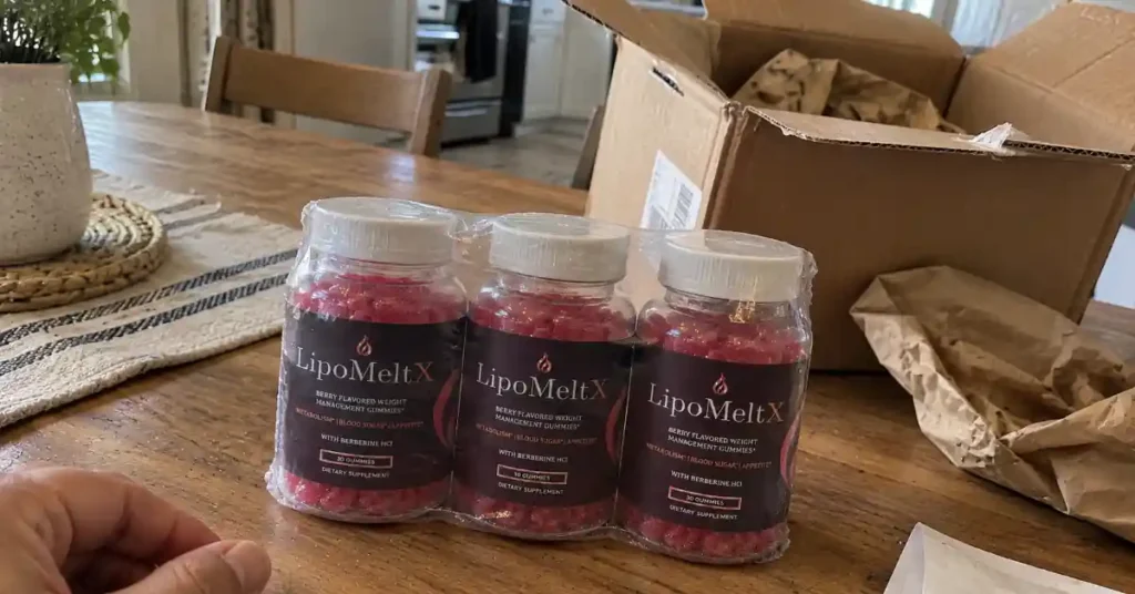 LipoMeltX weight loss gummy boxing
