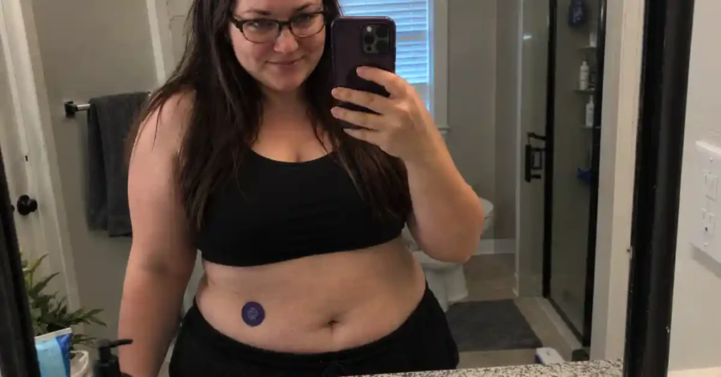 applying thin veil patch on lower abdomen